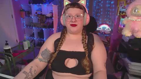 Snapshot of fatveronica chatting on March 15, 2026, 11:38 am FatVeronica online show from March 15, 2026, 11:38 am