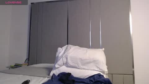 Snapshot of faustosaenz chatting on December 12, 2024, 7:08 am FAUSTO online show from December 12, 2024, 7:08 am