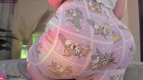 welcome to my world  online show from December 21, 2025, 10:17 pm