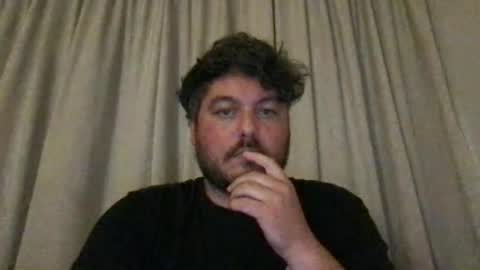 fayaa123 online show from July 5, 2026, 9:44 pm