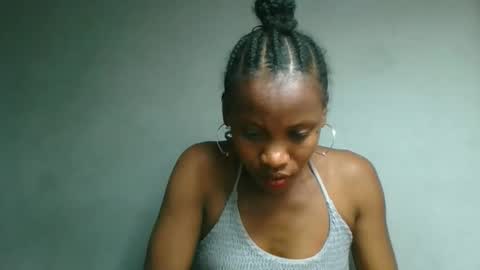 fayence09 online show from September 27, 2025, 11:04 am