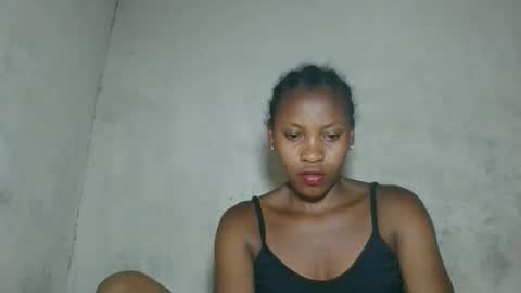 fayence09 online show from December 3, 2025, 11:19 am