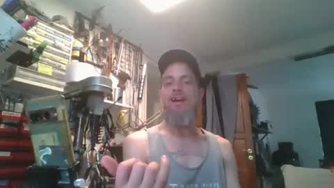 Snapshot of feelfemdom chatting on September 19, 2025, 9:43 am feelfemdom online show from September 19, 2025, 9:43 am