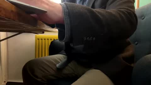 feetpuller2024 online show from January 24, 2025, 11:04 am