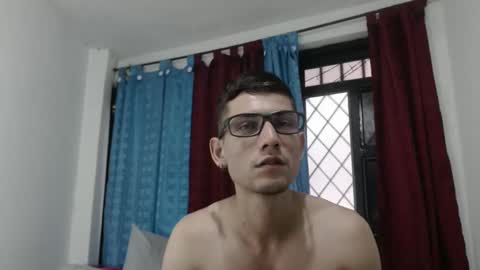 jhonatan felipe online show from January 30, 2025, 10:41 pm