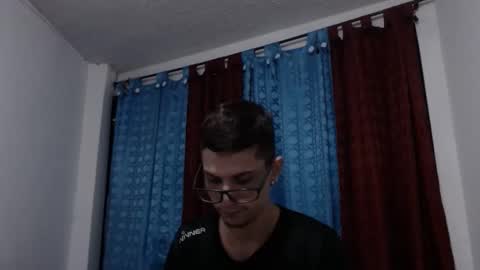 jhonatan felipe online show from February 4, 2025, 12:29 am