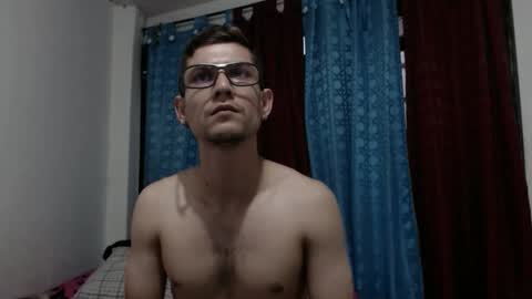 jhonatan felipe online show from February 7, 2025, 11:03 pm