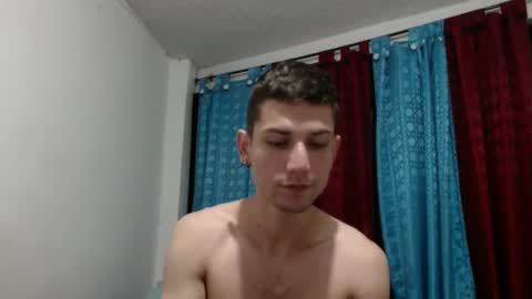 jhonatan felipe online show from March 8, 2025, 11:18 pm