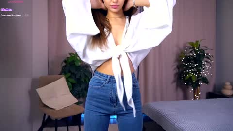 Hello im Nova online show from March 9, 2025, 4:16 am