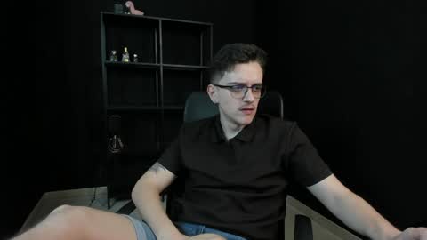 Snapshot of felixstark chatting on May 12, 2026, 5:37 am FelixStark online show from May 12, 2026, 5:37 am