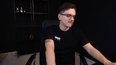 Snapshot of felixstark chatting on May 15, 2026, 5:36 am FelixStark online show from May 15, 2026, 5:36 am