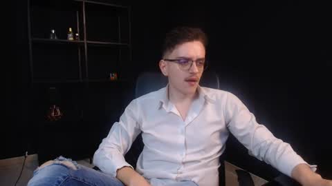 Snapshot of felixstark chatting on May 21, 2026, 4:30 am FelixStark online show from May 21, 2026, 4:30 am