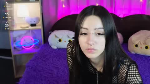 Fenilea online show from January 6, 2026, 8:45 pm