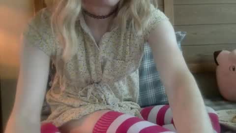 Snapshot of fenn88_ chatting on May 18, 2026, 9:20 pm fenn88_ online show from May 18, 2026, 9:20 pm
