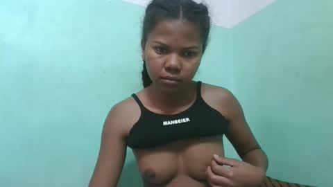 fenou122745 online show from December 3, 2025, 5:37 am