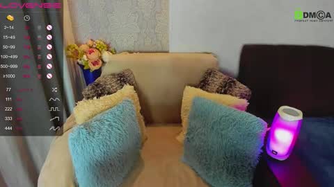 Snapshot of ferallberrys chatting on October 16, 2025, 10:27 am Milana online show from October 16, 2025, 10:27 am