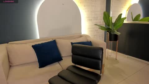 FER  online show from March 11, 2025, 6:41 pm