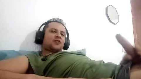 fernandogdl2020 online show from February 23, 2026, 4:43 am