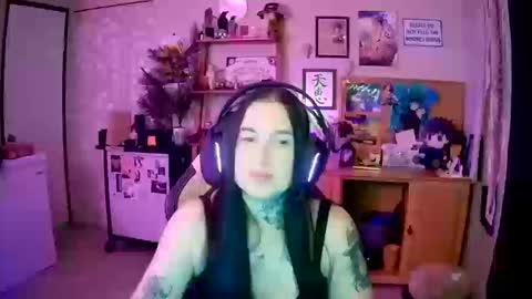 Snapshot of ferocityflame chatting on October 15, 2025, 2:01 am ferocityflame online show from October 15, 2025, 2:01 am