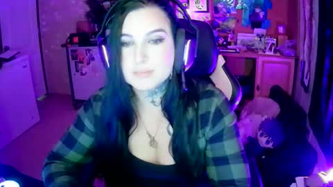 Snapshot of ferocityflame chatting on November 4, 2025, 1:27 am ferocityflame online show from November 4, 2025, 1:27 am