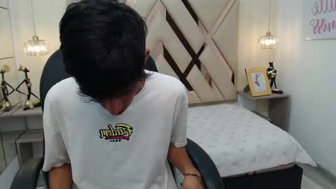 FER PHOENIX online show from February 15, 2025, 4:03 am