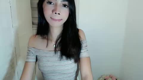 feyaaa online show from February 24, 2025, 5:43 am