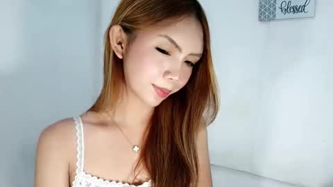 feyaaa online show from November 23, 2025, 1:55 pm