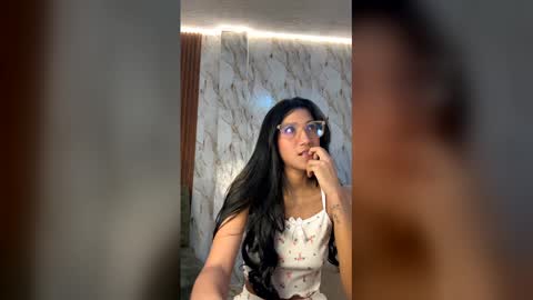 Freyja  online show from February 14, 2026, 1:57 am