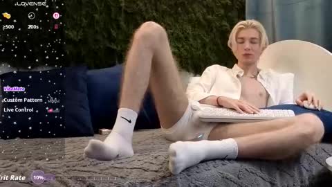 Thomas online show from December 3, 2025, 10:19 pm