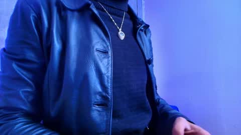   online show from December 13, 2025, 7:53 pm