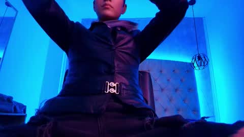   online show from December 14, 2025, 7:29 pm