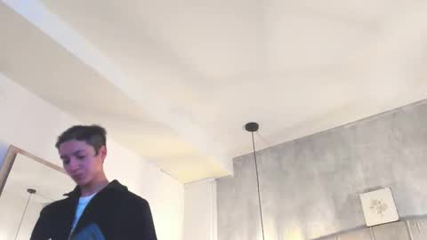   online show from January 14, 2026, 12:00 pm