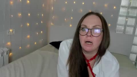 Fiery Stella online show from March 6, 2025, 2:29 pm