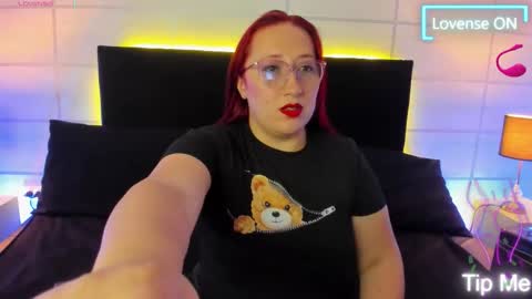 Luciana online show from October 16, 2025, 4:02 am