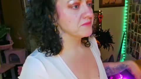 fieryminx67 online show from February 3, 2026, 7:57 am