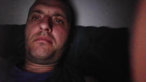 Snapshot of figonik chatting on February 12, 2025, 9:33 pm Nick online show from February 12, 2025, 9:33 pm