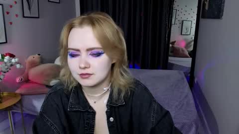 Fiona online show from March 18, 2026, 10:02 pm