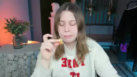 fiora online show from March 2, 2025, 5:12 am