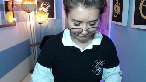 Snapshot of fiorellaa_delsd chatting on September 15, 2025, 3:45 pm Fiorellaa online show from September 15, 2025, 3:45 pm