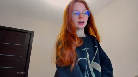 Snapshot of fire_luna chatting on December 9, 2024, 8:22 am fire_luna online show from December 9, 2024, 8:22 am