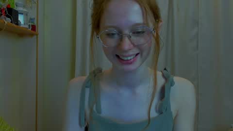 Snapshot of fire_luna chatting on June 3, 2026, 4:56 pm fire_luna online show from June 3, 2026, 4:56 pm