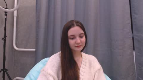 fireflies_fly_ online show from January 21, 2025, 4:48 pm