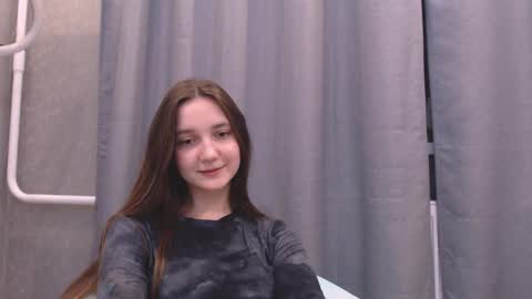 fireflies_fly_ online show from January 22, 2025, 3:29 pm