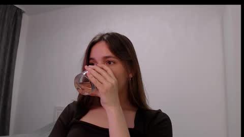 Snapshot of fireflies_fly_ chatting on November 11, 2025, 6:52 pm fireflies_fly_ online show from November 11, 2025, 6:52 pm