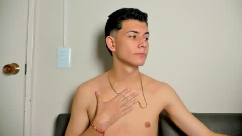 Nicolas online show from December 21, 2025, 2:57 pm