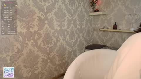 Catherine online show from October 15, 2025, 2:17 pm