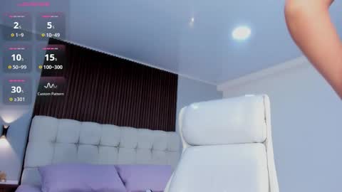 Duvan Jones online show from March 19, 2026, 4:38 am