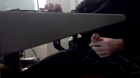 Snapshot of fit__daddy chatting on February 21, 2026, 12:55 am Daddy Cool online show from February 21, 2026, 12:55 am