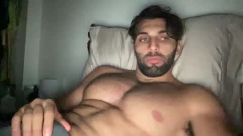 fitcurvyman4fun_69 online show from September 14, 2025, 4:33 am