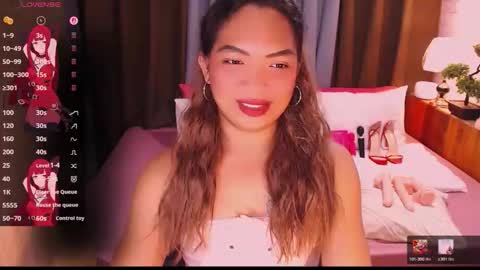 fitfemme_anna online show from May 24, 2026, 10:31 am